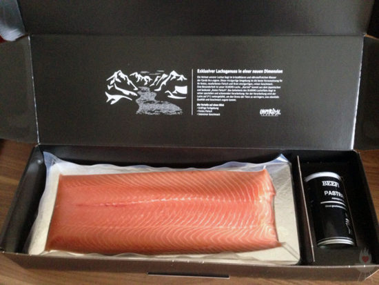 BEEF! Luxus-Lachs Box Deutsche See Packung offen