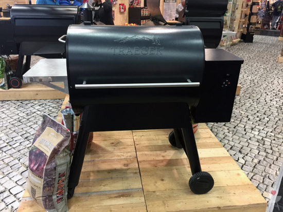 Traeger-Smoker