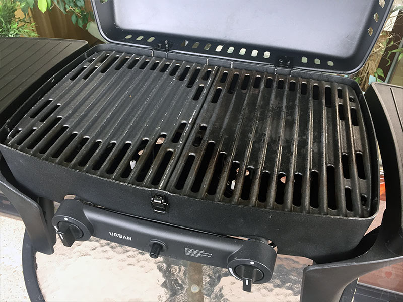 Enders Urban - Ein Grill geht auf Reisen (Test) › Feuer, Glut und Herzblut