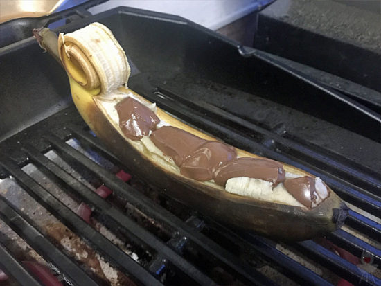 Schokobanane vom Grill angeschmolzen