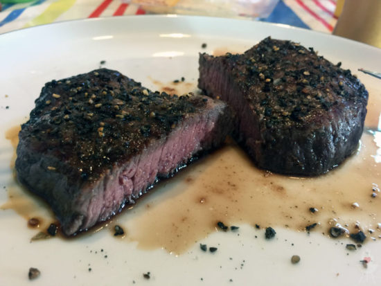 Beef Maker Steak aufgeschnitten