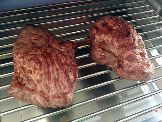 Beef Maker - Steak auf Grillrost