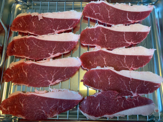 Beef Jerky/Trockenfleisch - Fleisch geschnitten mit Speck